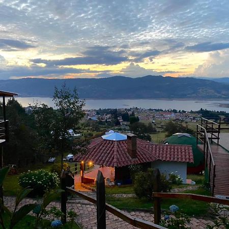ホテル Glamping Sede Campestre Mirador De Pueblo Viejo グアタビータ エクステリア 写真