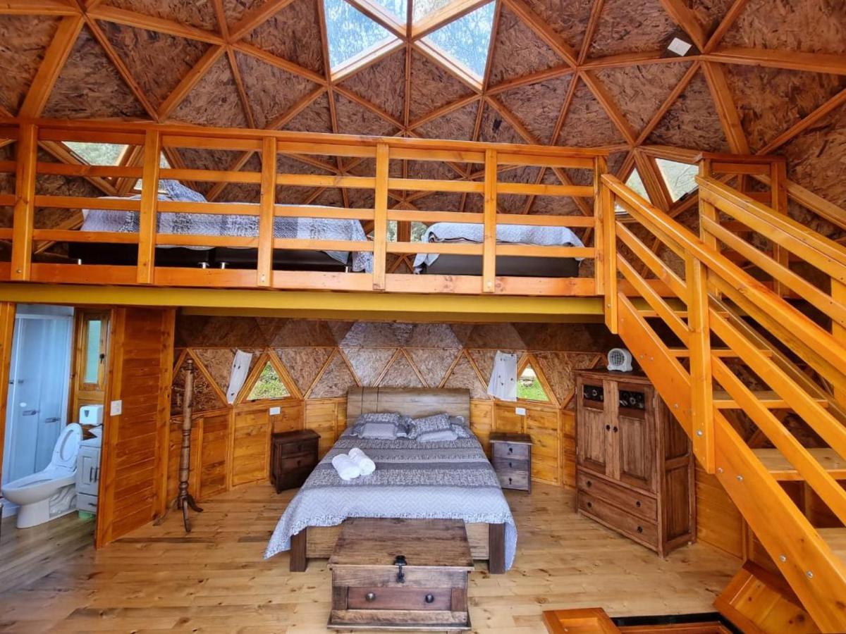 ホテル Glamping Sede Campestre Mirador De Pueblo Viejo グアタビータ エクステリア 写真