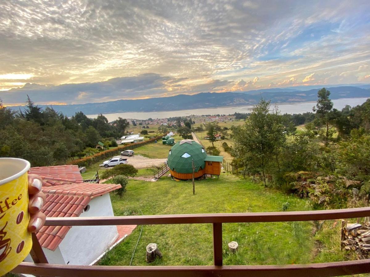 ホテル Glamping Sede Campestre Mirador De Pueblo Viejo グアタビータ エクステリア 写真