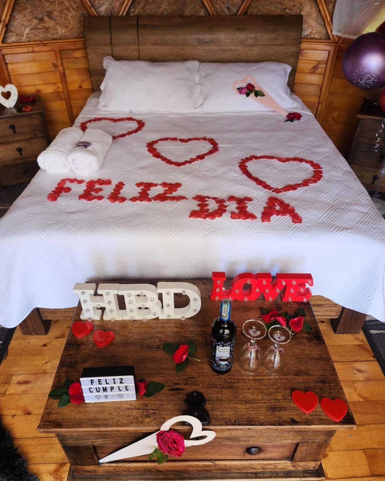 ホテル Glamping Sede Campestre Mirador De Pueblo Viejo グアタビータ エクステリア 写真