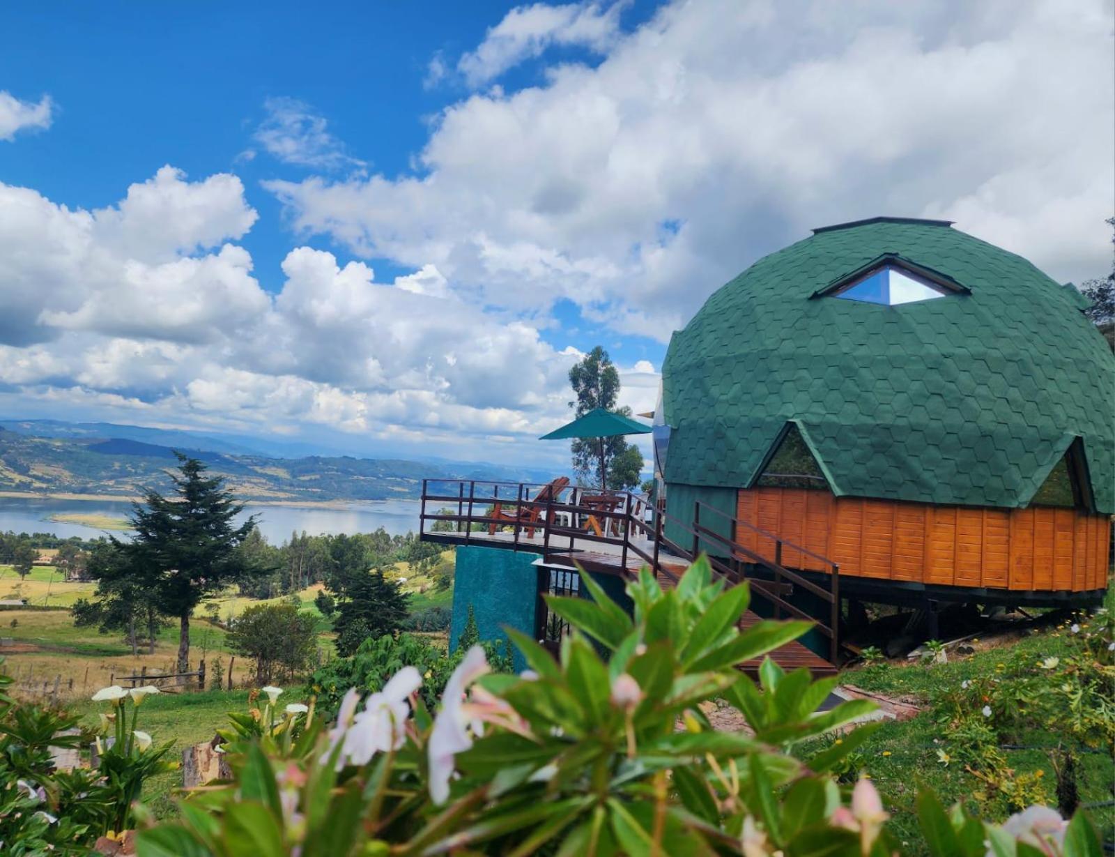 ホテル Glamping Sede Campestre Mirador De Pueblo Viejo グアタビータ エクステリア 写真
